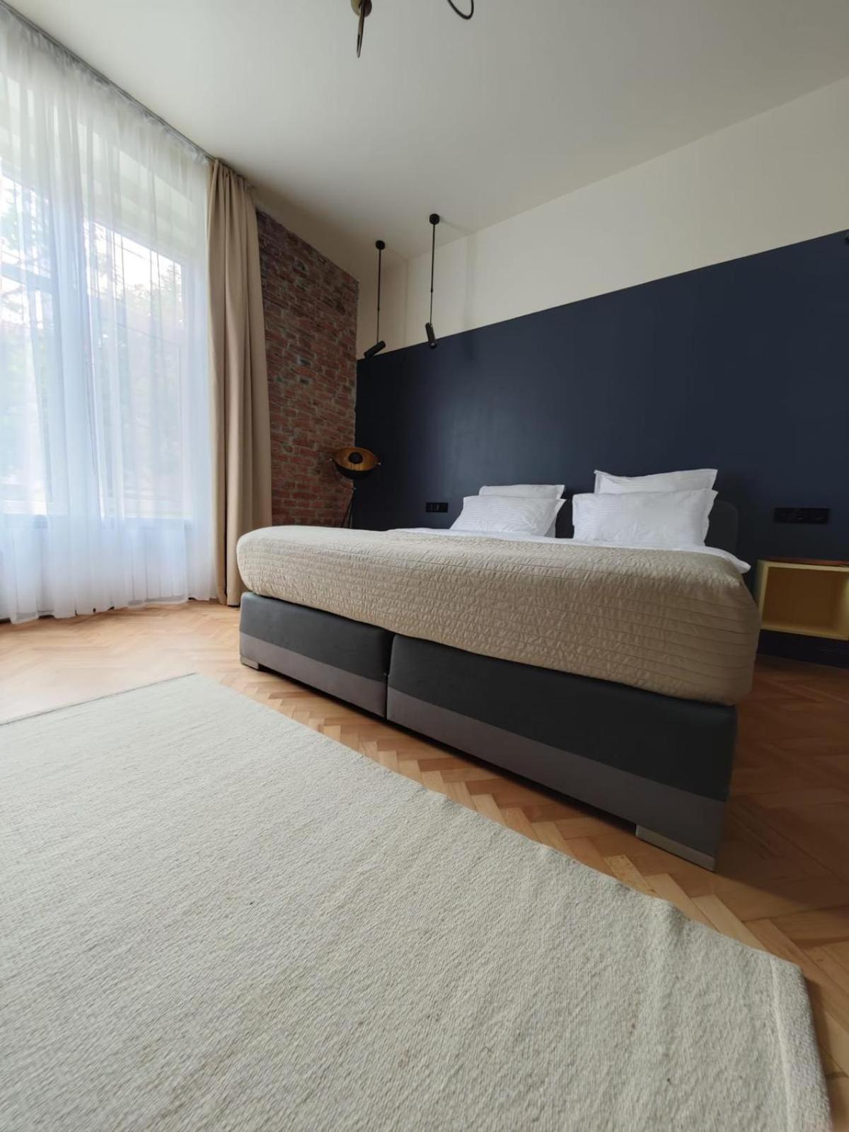27 Ap Romantic Nest Apartament *