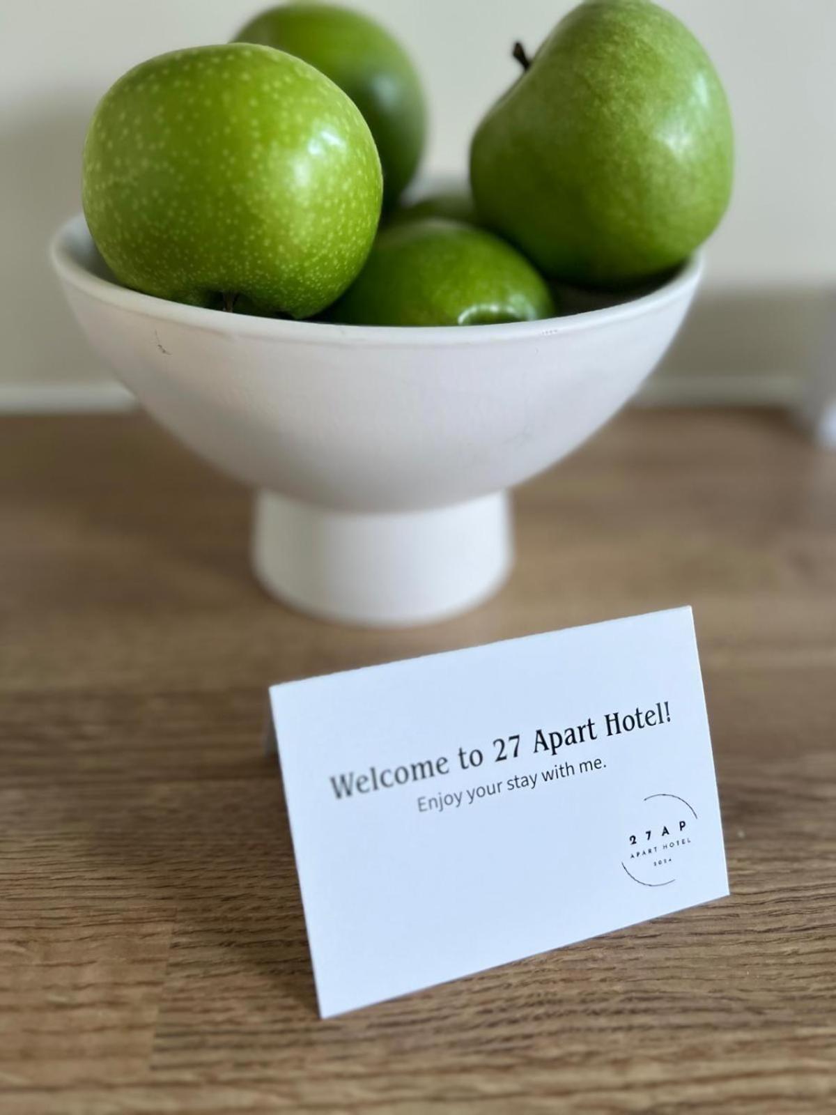 Apartament 27 Ap Romantic Nest